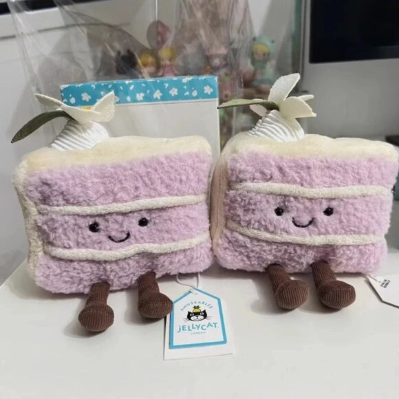 Jellycat Amuseables Yulan Taro Cake Shanghai Exclusive Cute NWT and Dust Bag - Picture 1 of 4